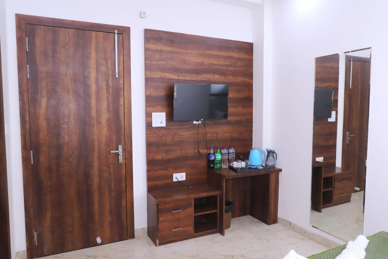 אגרה Hotel Ganga Palace - Agra מראה חיצוני תמונה