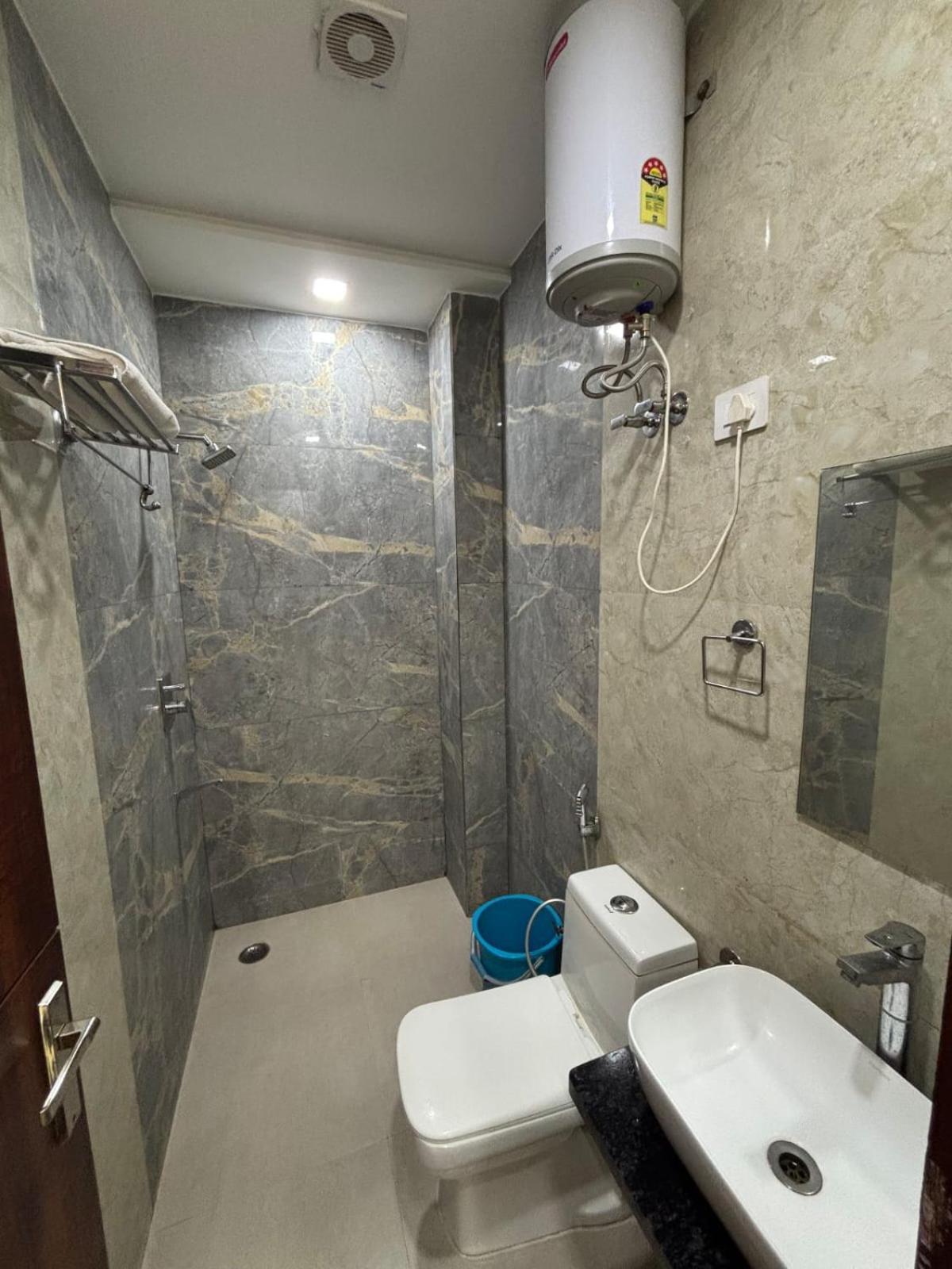 אגרה Hotel Ganga Palace - Agra מראה חיצוני תמונה