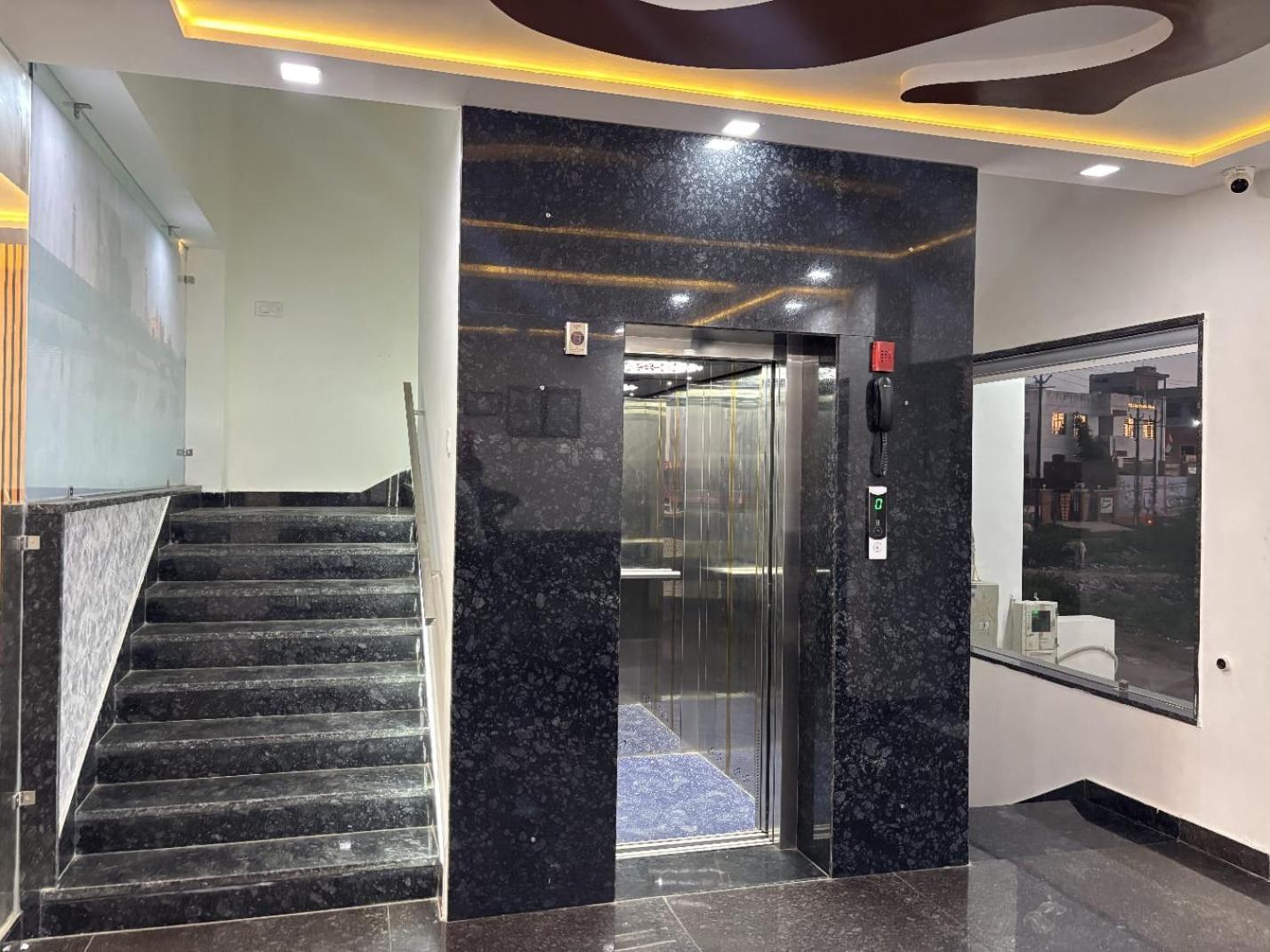 אגרה Hotel Ganga Palace - Agra מראה חיצוני תמונה
