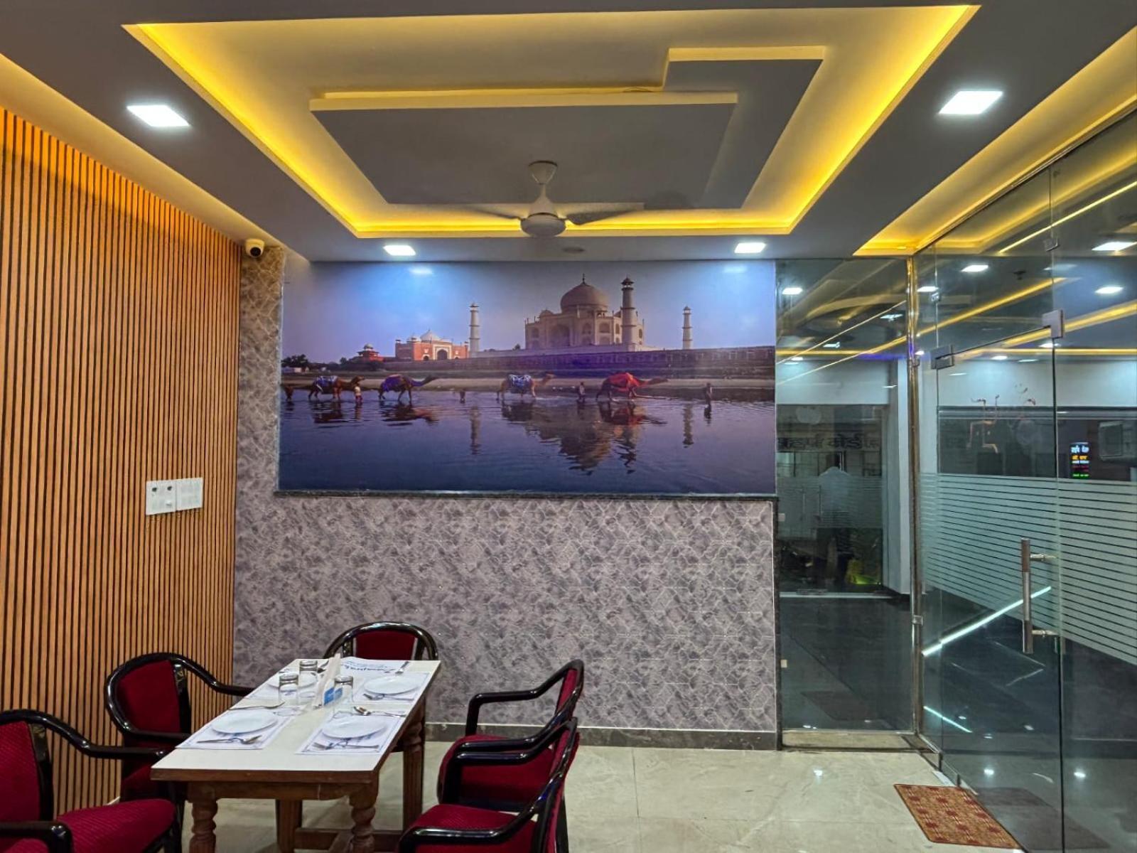 אגרה Hotel Ganga Palace - Agra מראה חיצוני תמונה