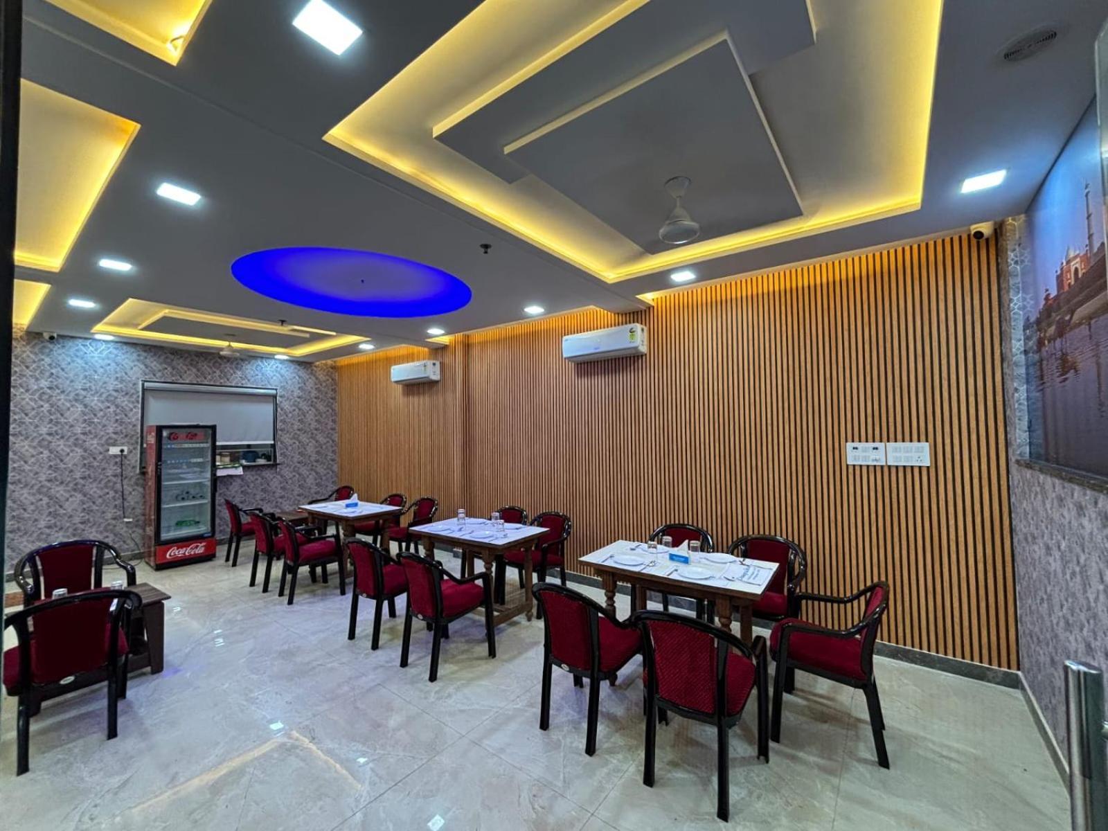 אגרה Hotel Ganga Palace - Agra מראה חיצוני תמונה