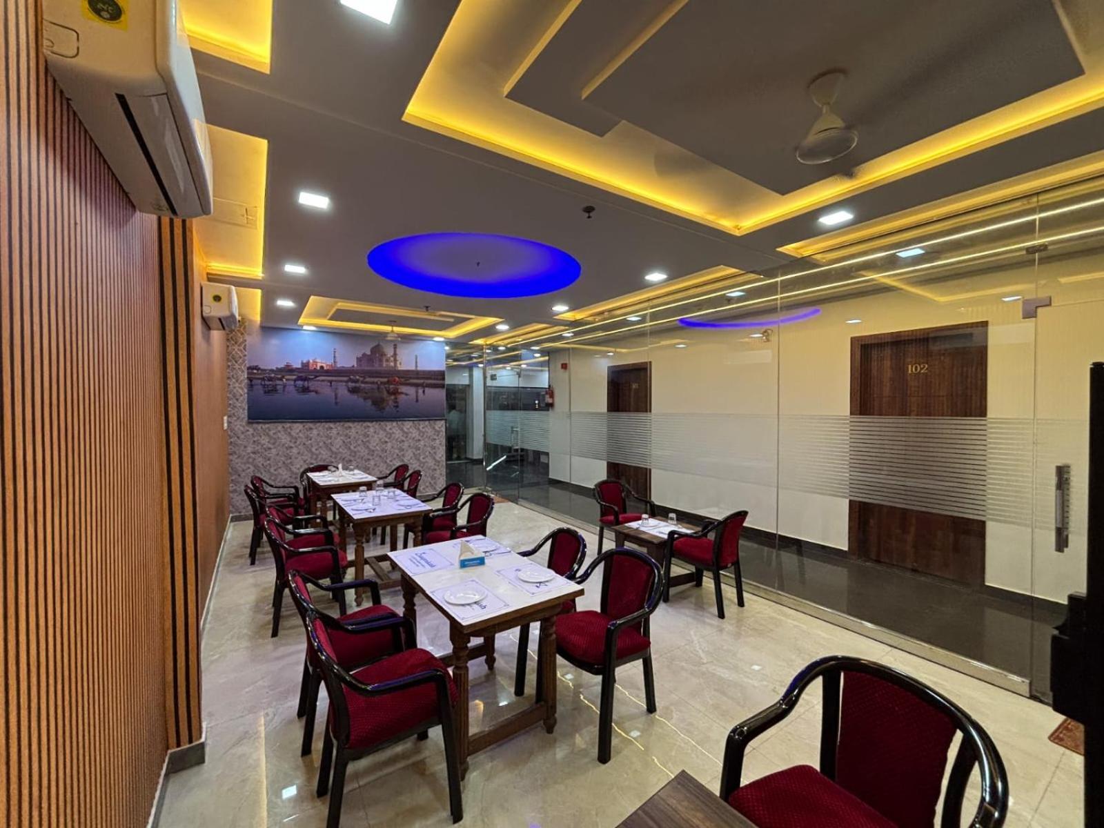 אגרה Hotel Ganga Palace - Agra מראה חיצוני תמונה