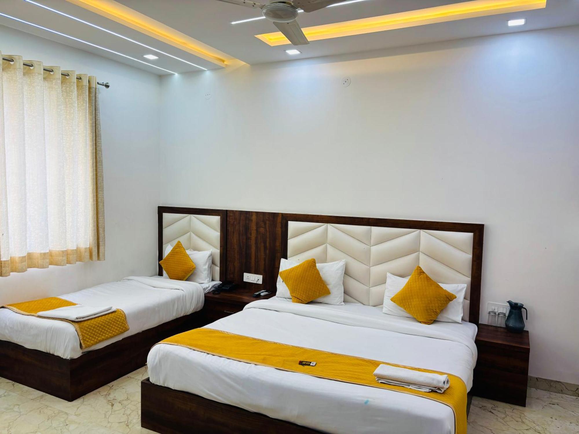אגרה Hotel Ganga Palace - Agra מראה חיצוני תמונה