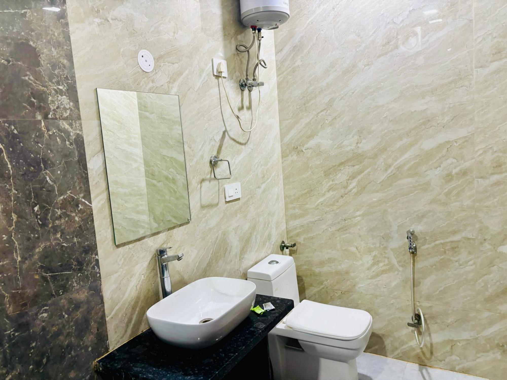 אגרה Hotel Ganga Palace - Agra מראה חיצוני תמונה