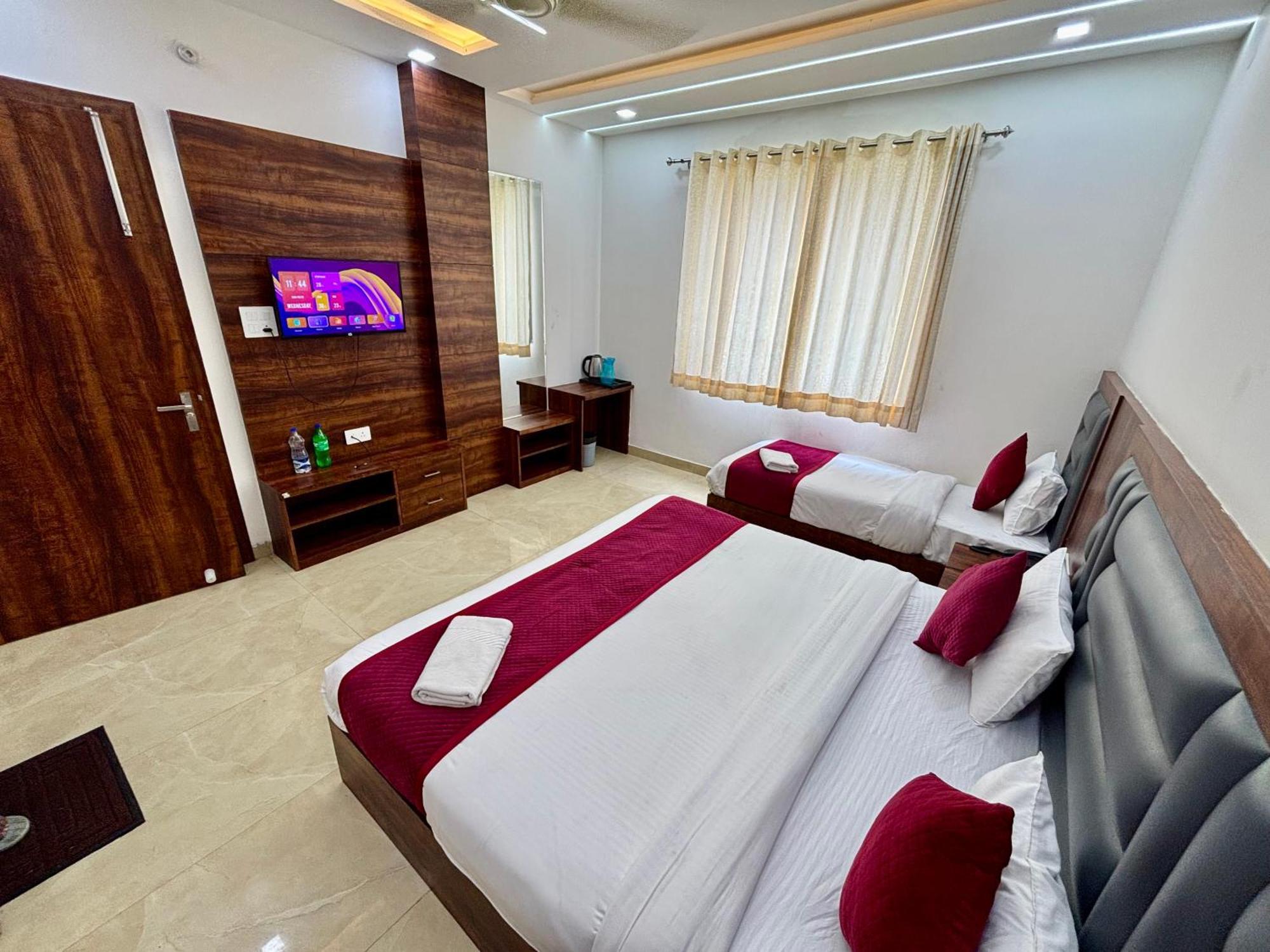 אגרה Hotel Ganga Palace - Agra מראה חיצוני תמונה