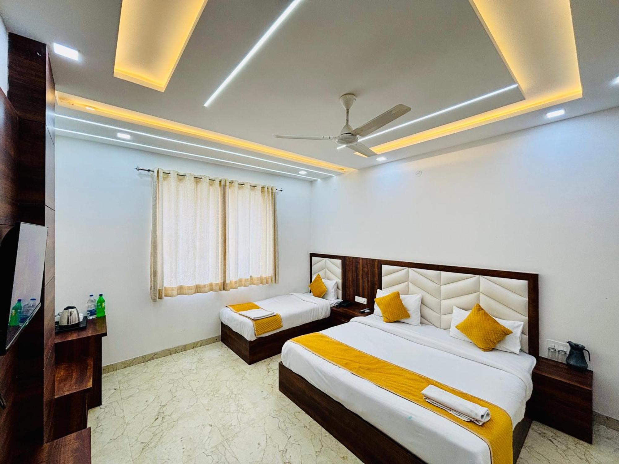 אגרה Hotel Ganga Palace - Agra מראה חיצוני תמונה